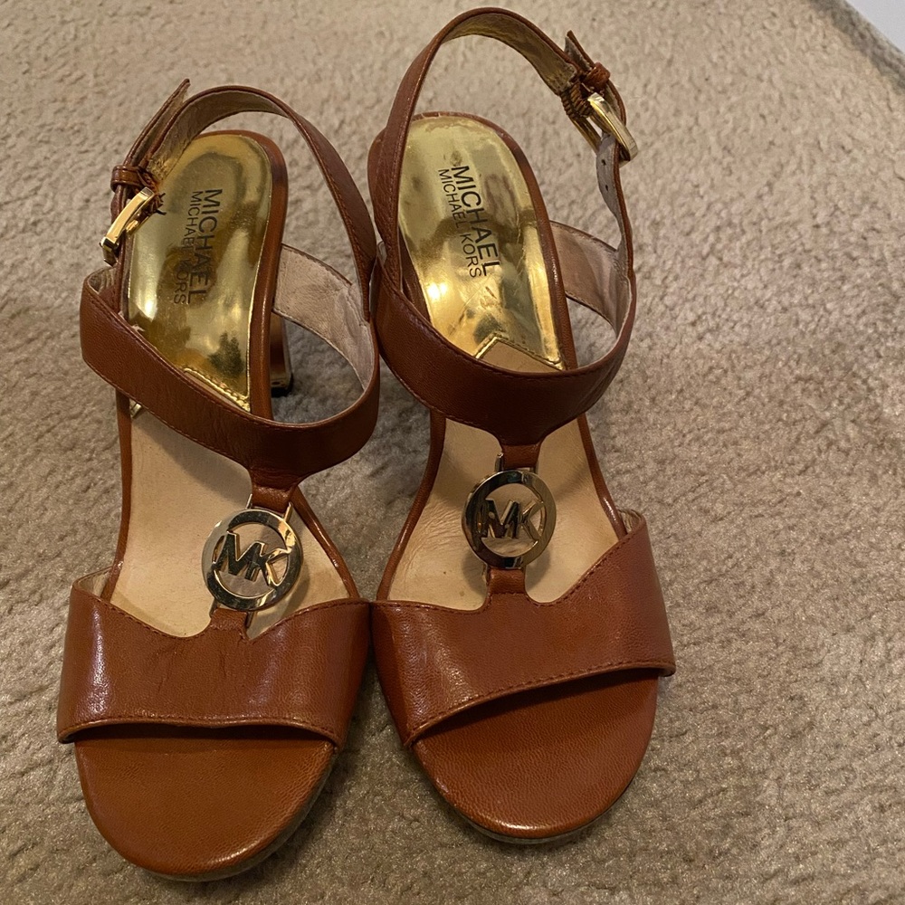 Michael Kors tortoise shell heels size 8